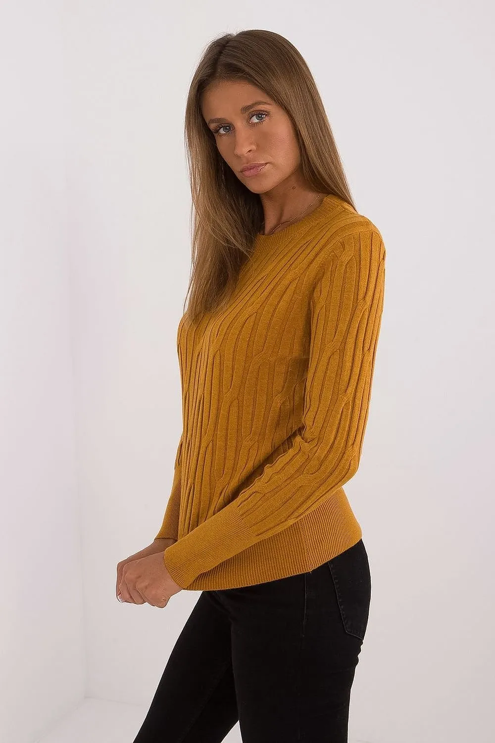 Chill Day Essential Round-Neck Sweater